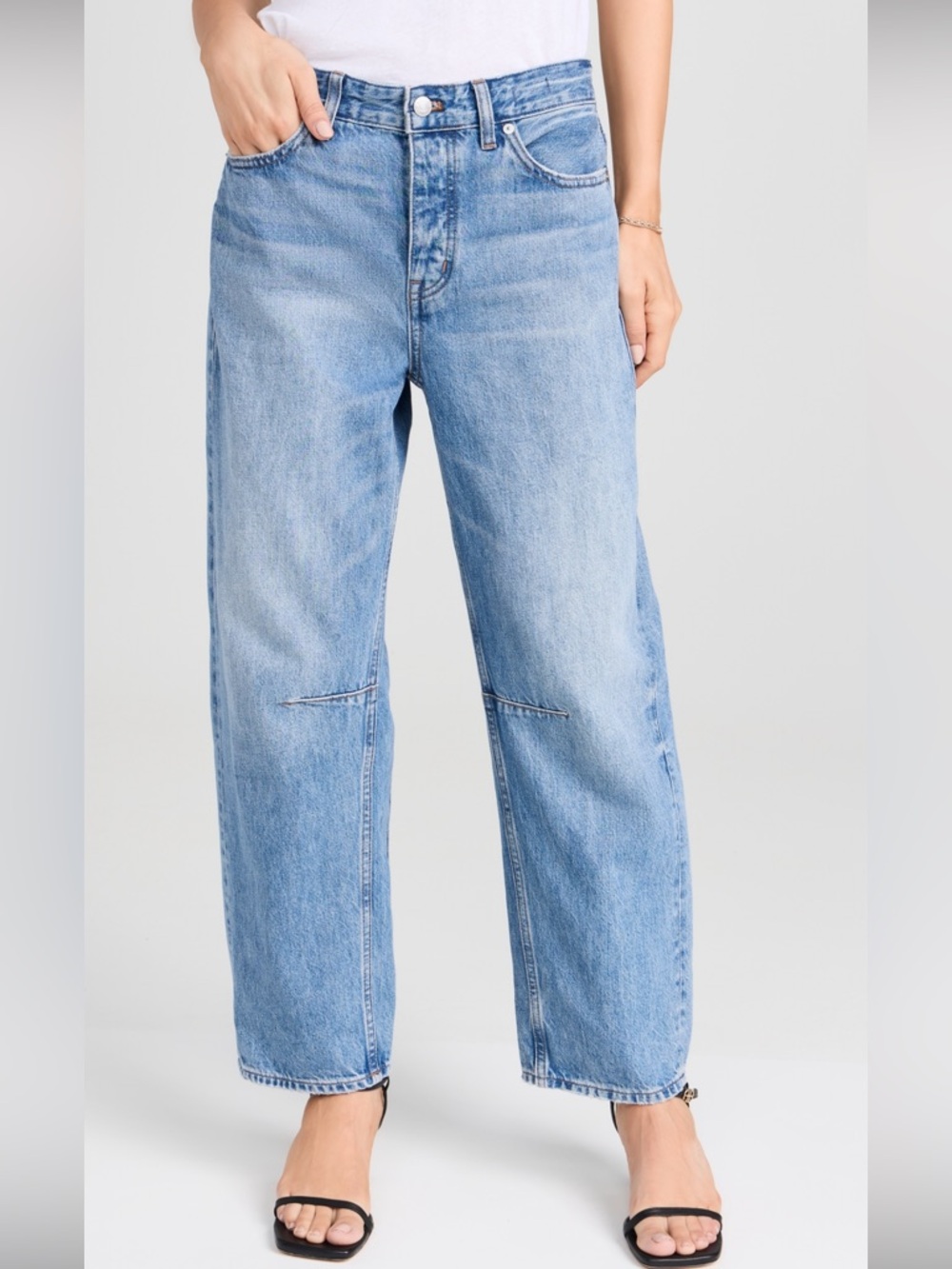 Madewell the Darted Barrel Leg Jean in Dobbins size 26